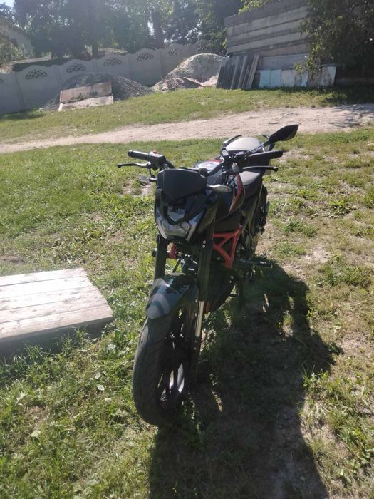 Мотоцикл Lifan SR200