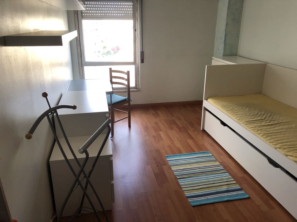 Quarto com 13 mts  ( Só a senhoras )