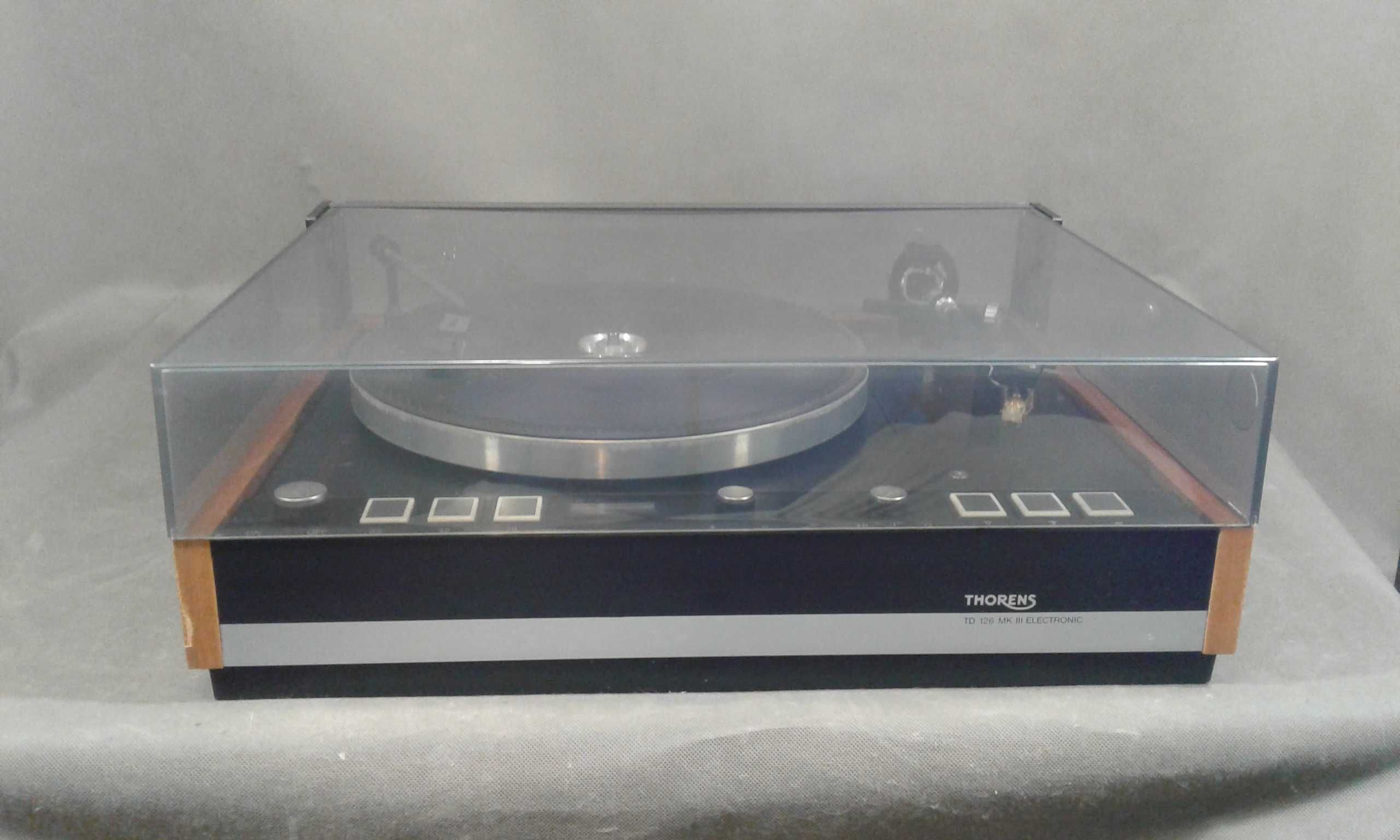 THORENS TD 126 MK3,gramofon stereo,vintage