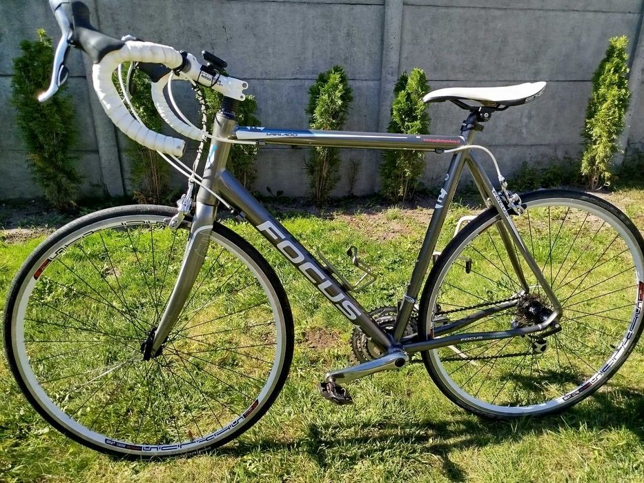 Rower Szosowy FOCUS VARIADO Koła 28 Cali Rama 60 cm 23,5 cal