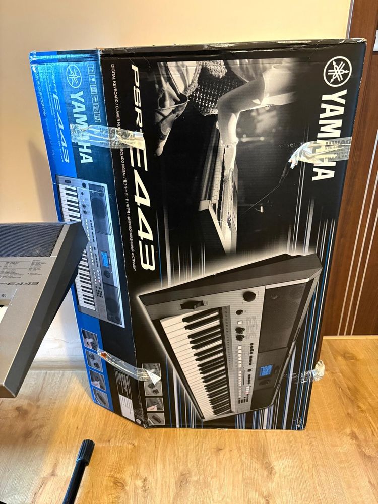 Keyboard Yamaha PSR-E443 cały zestaw