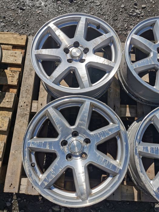 Felgi aluminiowe Alu Alufelgi 18 cali 5x114.3 Jeep Liberty Chrysler