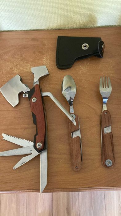 Zestaw survival termos plus narzędzia prezent