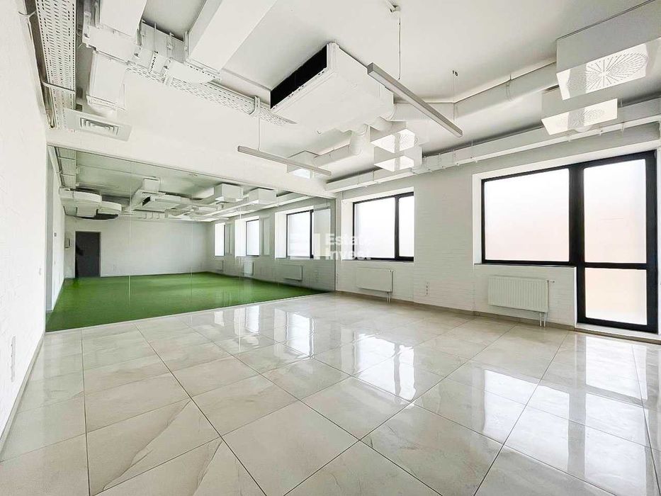 Здам приміщення в сучасному БЦ, за адресою: вул. Манізера, 8.