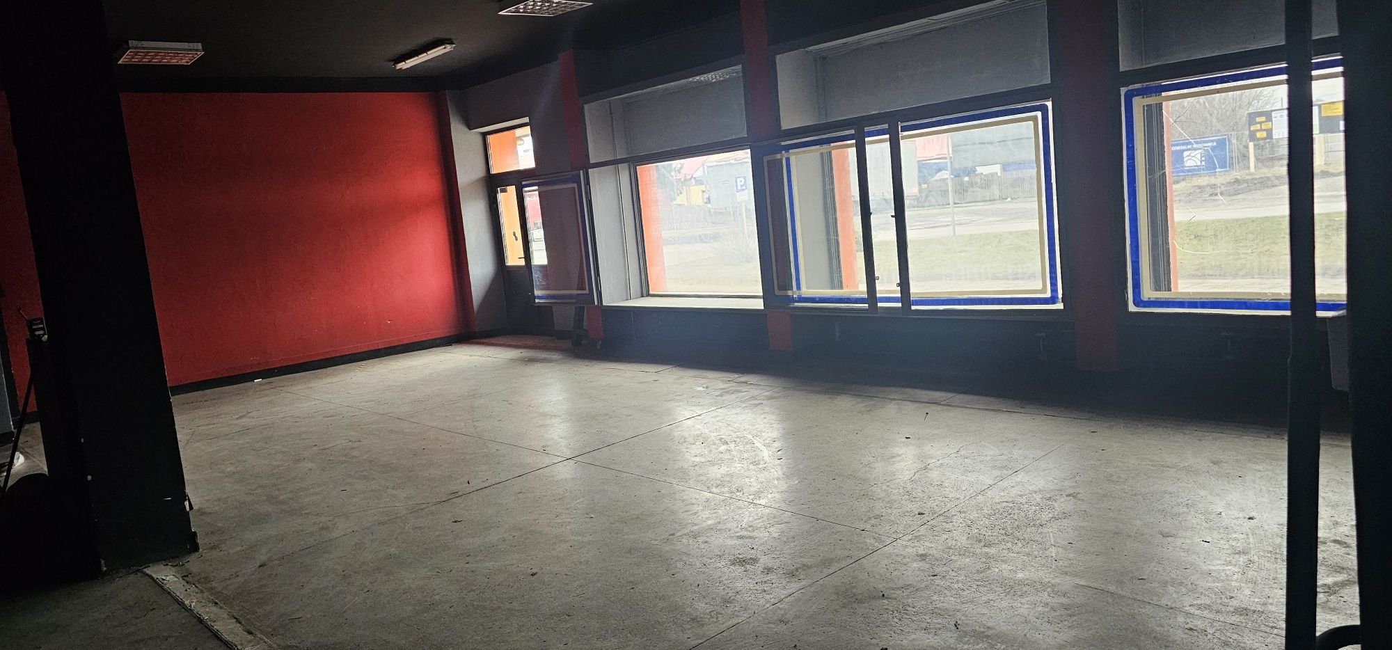 Wynajmę sklep  182 m2 Przemysl ul Batorego 26