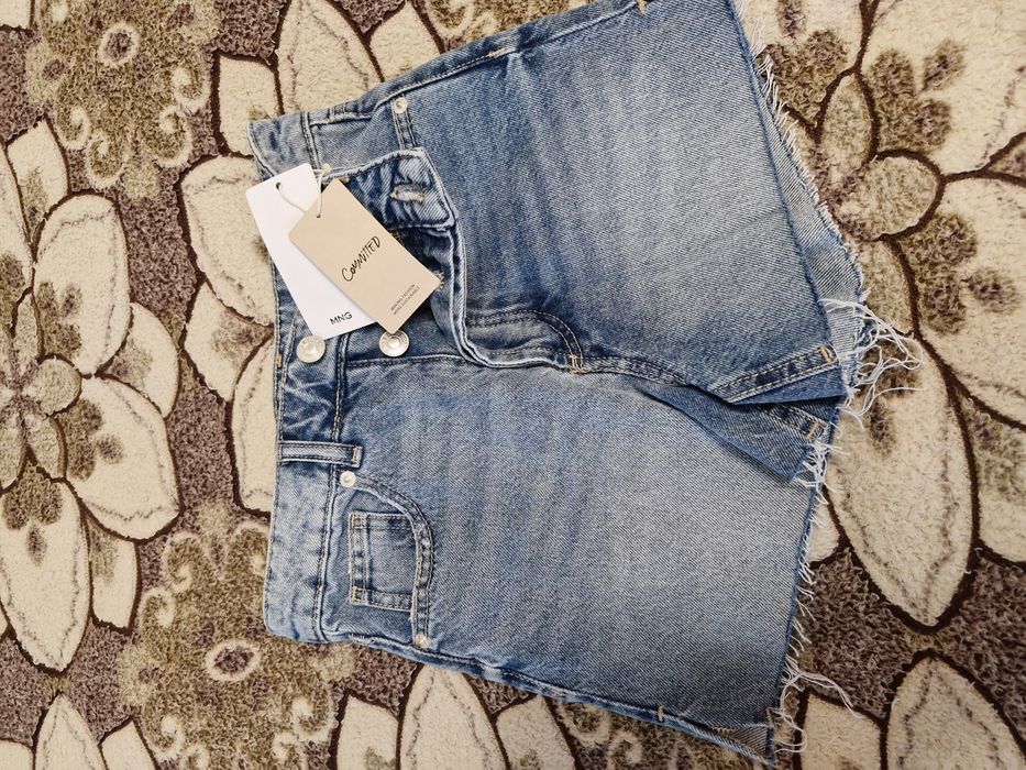 Джинсові шортики Mango  xs