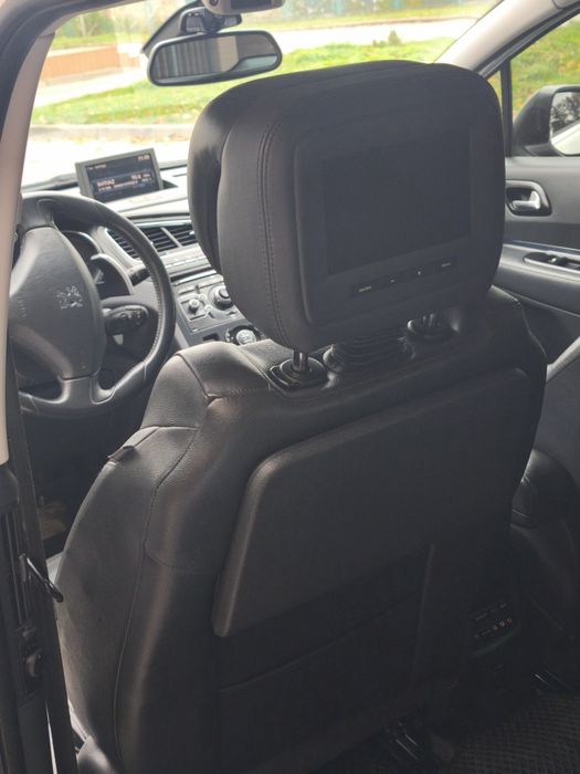 Продам Peugeot 5008.