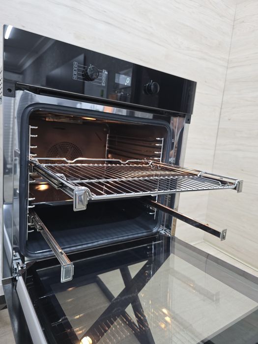 Духова шафа Miele™️ H2760 Обсидіан 2023р збережена Салазки