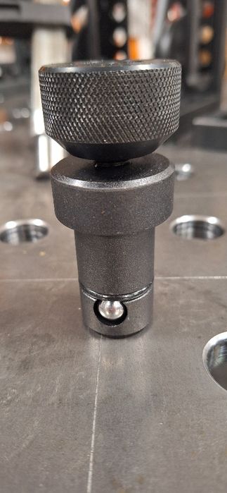 Trzpienie piny do stołów spawalniczychych 28 mm