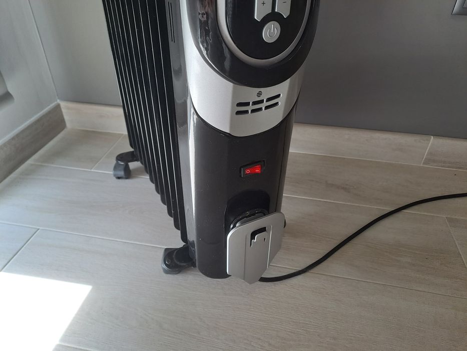 Aquecedor a óleo AEG