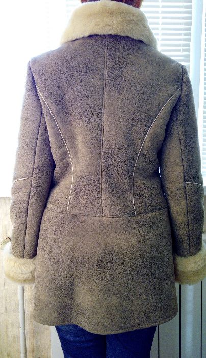 Дубленка женская тёплая ОЧЕНЬ ДЁШЕВО!