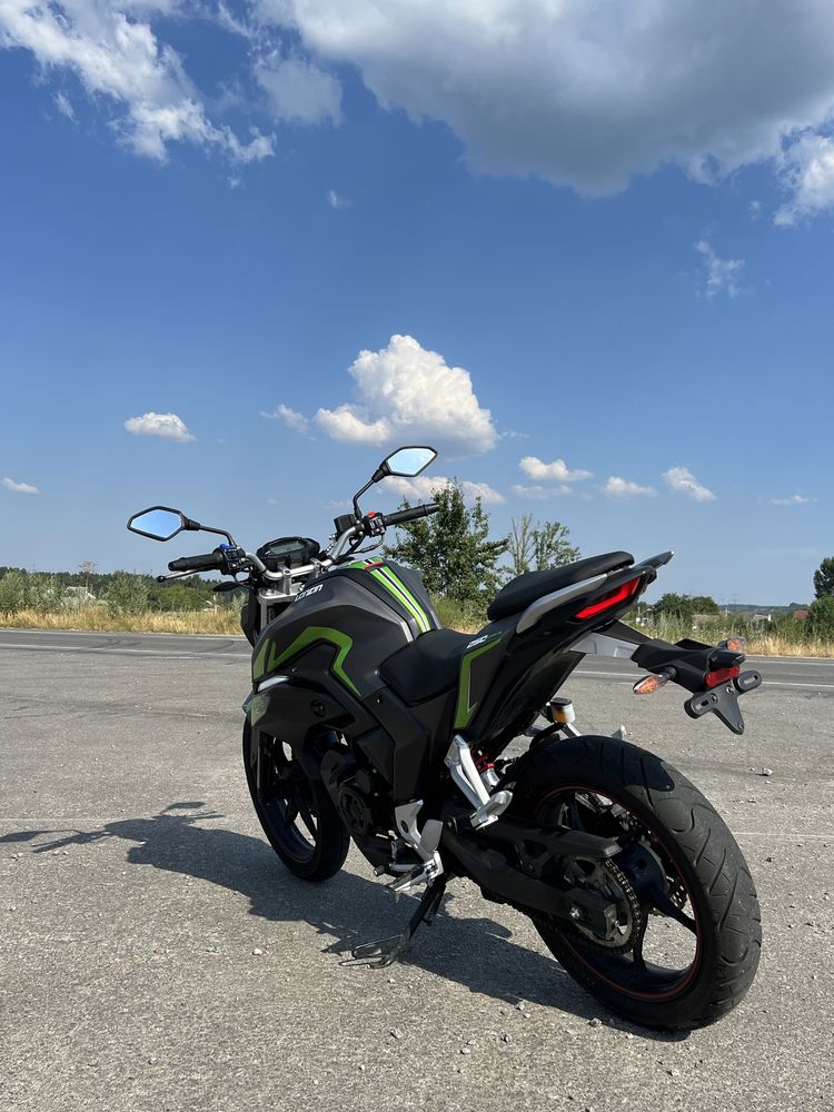 Продам мотоцикл Loncin cr 4