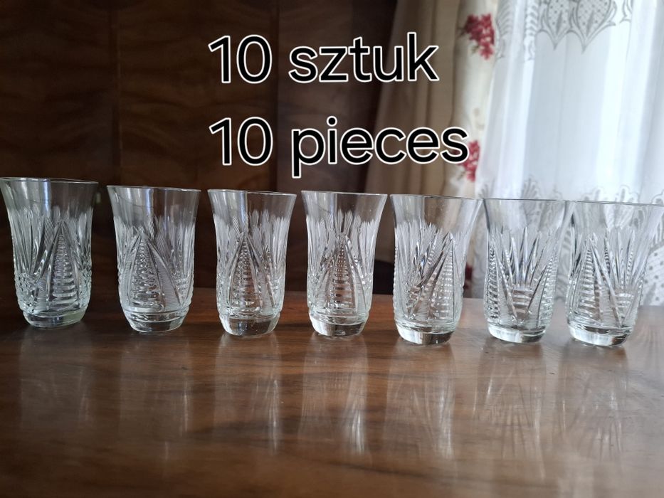 Zestaw 10 sztuk szklaneczki kryształowe vintage PRL, kształt tulipana