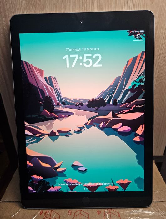 Продам iPad 5 32gb wi fi Apple планшет