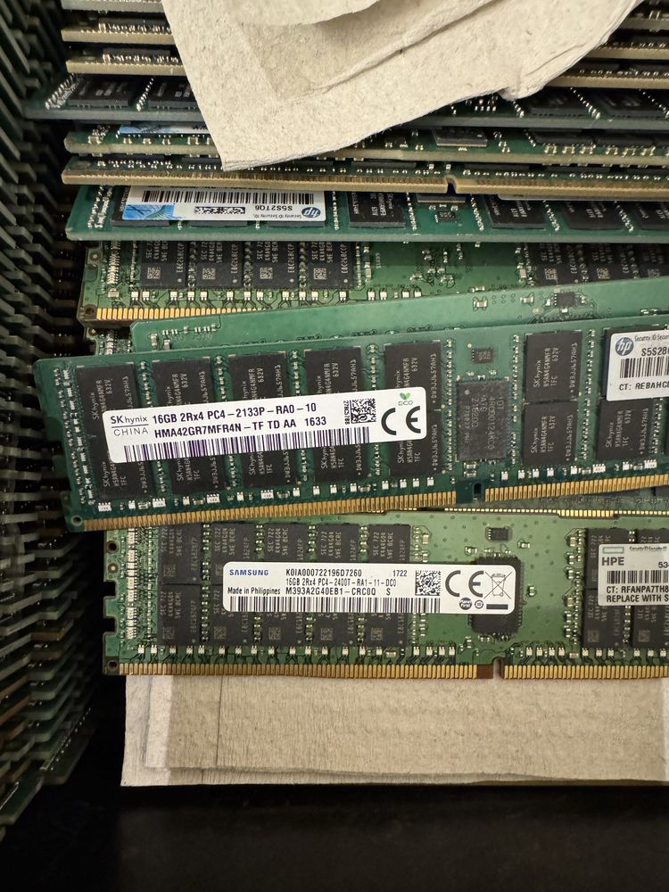 Оперативна пам'ять Samsung  16Gb і 32gb DDR4 для серверів опт гурт