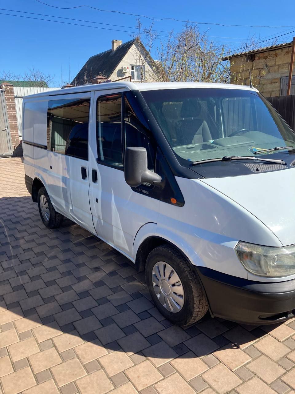 Оренда авто Ford Transit вантажо-пасажирський / Аренда Ford Transit