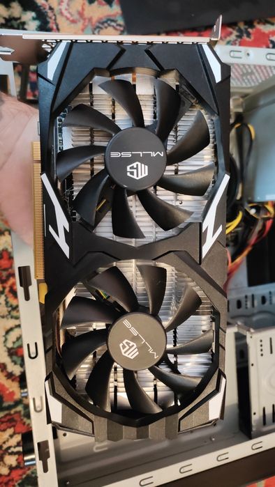 Rx 580 2048 sp практично нова ТОРГ