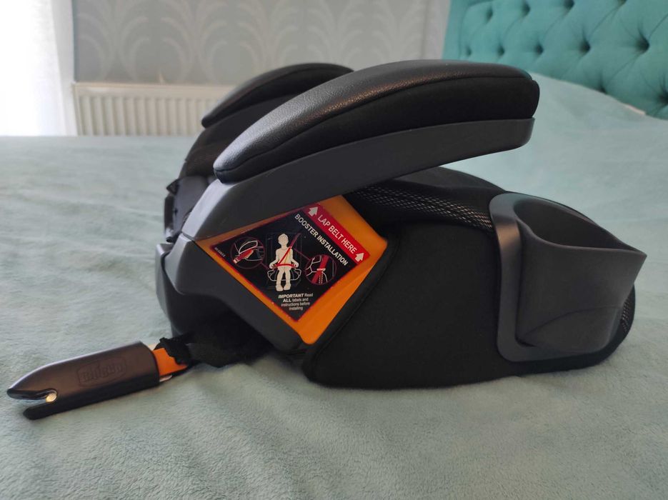 Автокрісло-бустер Chicco GoFit Plus чудовий стан! Як нове!