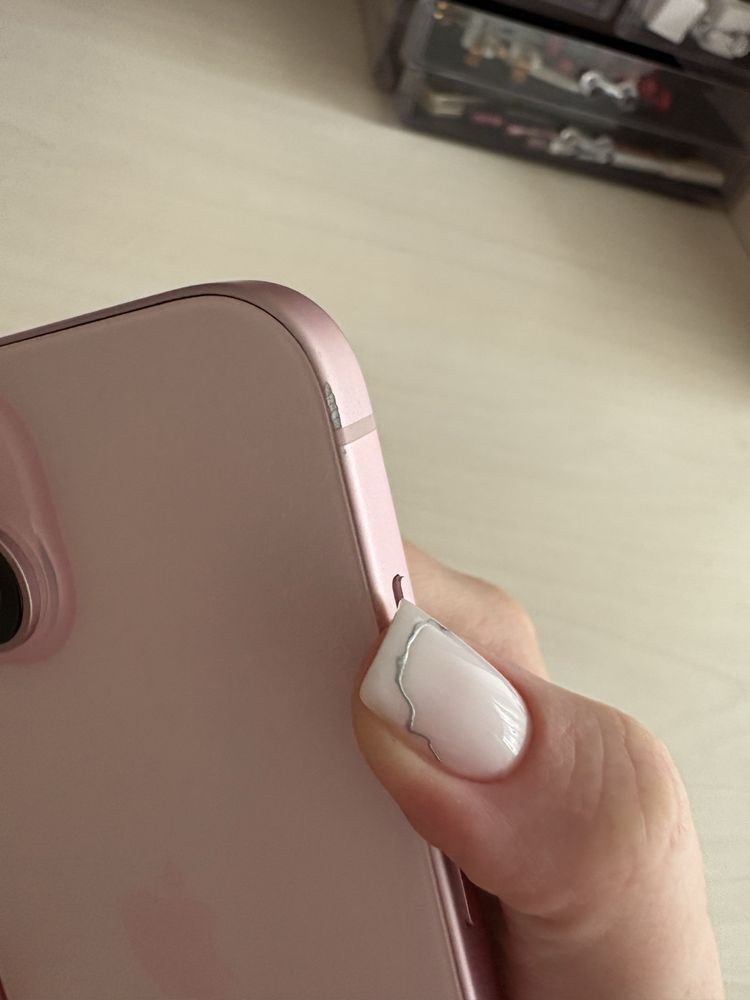 Iphone 15 128 gb PINK
