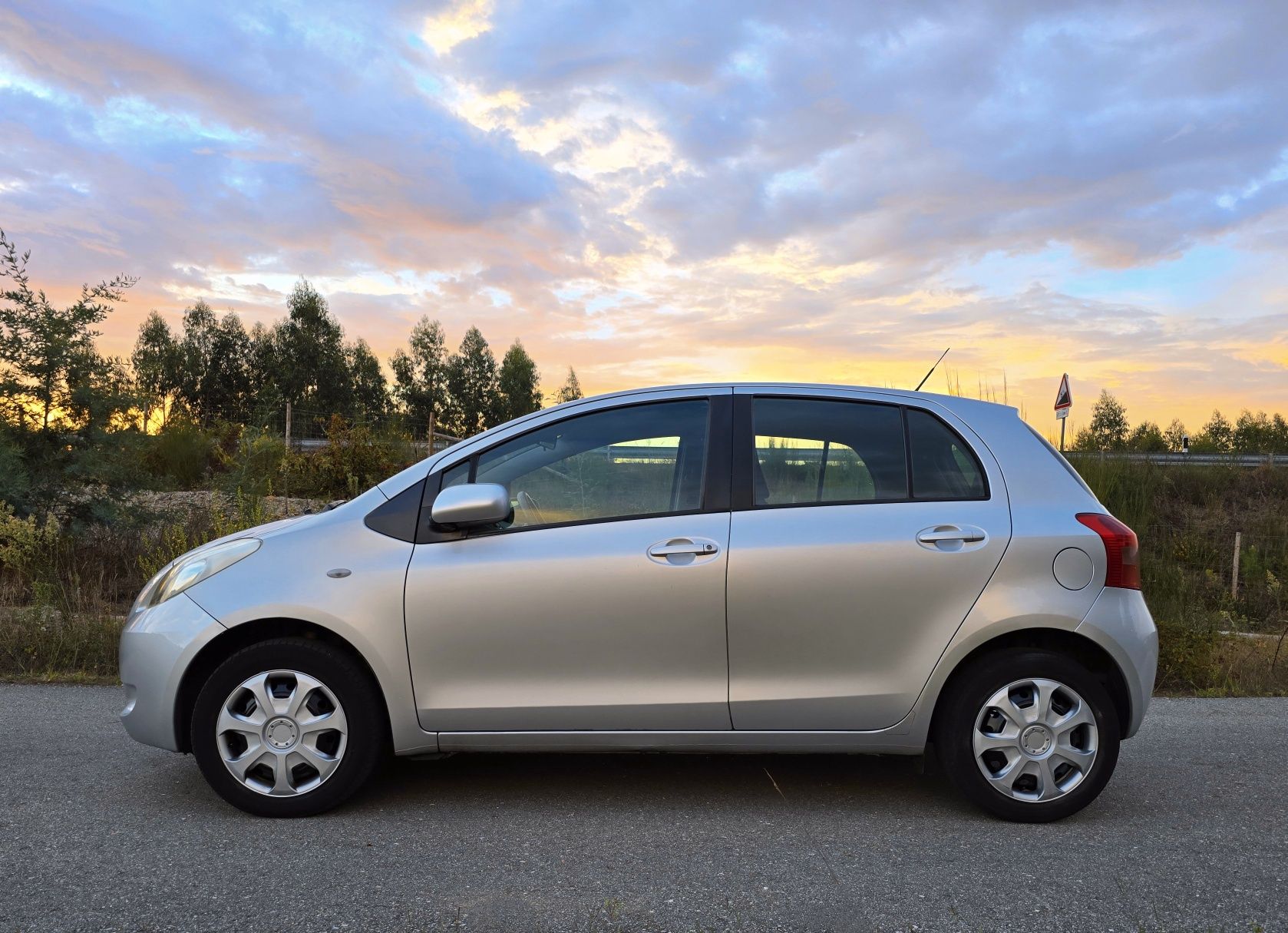 Toyota Yaris 1.0 VVT-i Nacional
