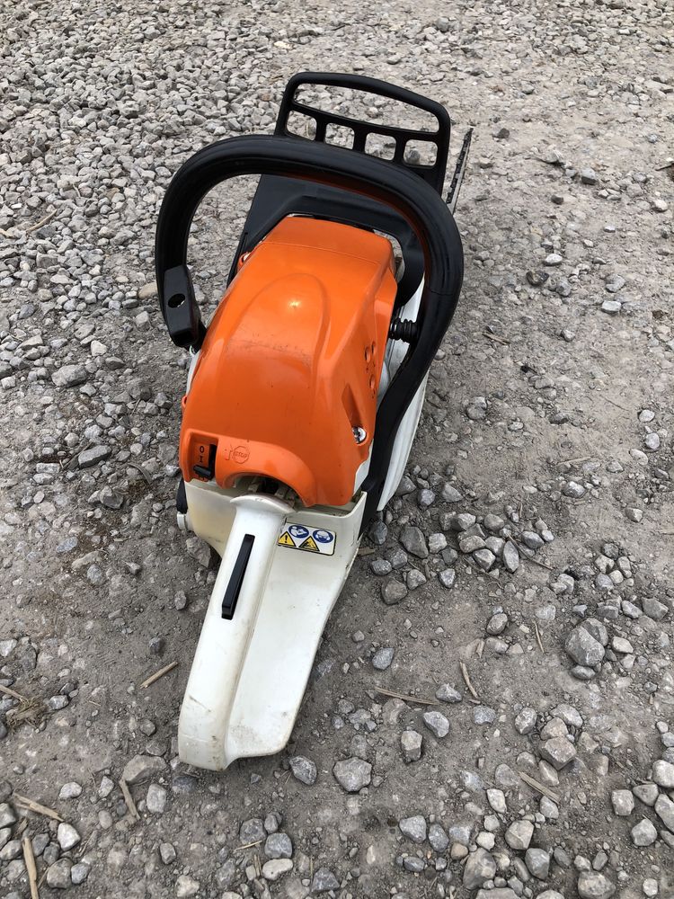 Pila spalinowa do ciecia drewna Stihl ms 251 moc 3kM