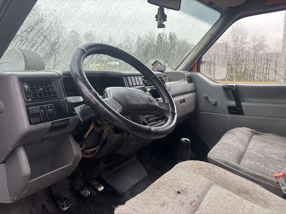 Volkswagen Transporter T4 skrzynia 2.4 70KM 5-os. Vat