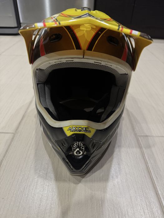 Мото шлем фуллфейс SixSixOne (661) Comp