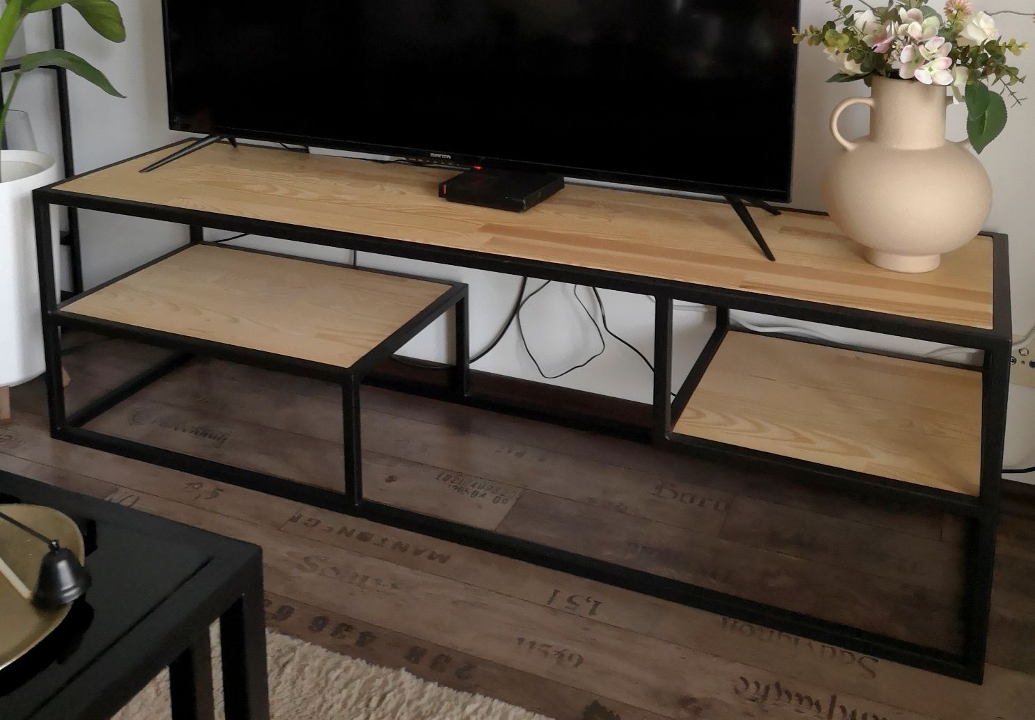 Szafka rtv sosna z metalem 150 cm loft wymienne blaty