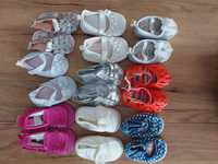 Zestaw niechodków buty niemowlęce 6-12 m różne marki 9 sztuk