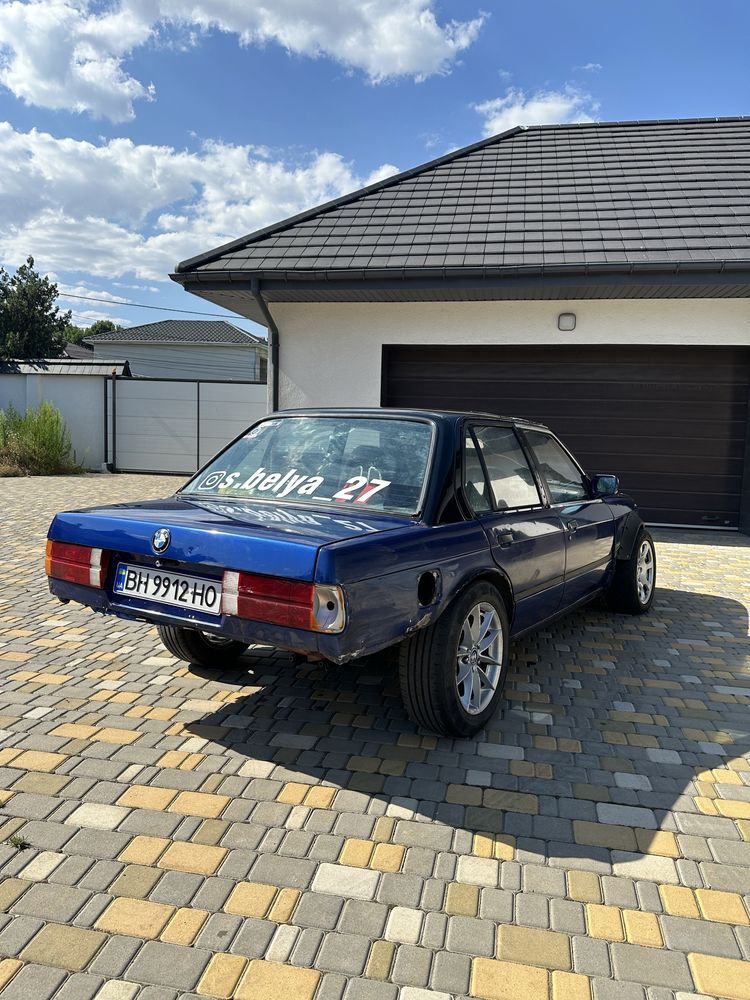 Продам BMW E30 на моторе М30Б35 для дрифта