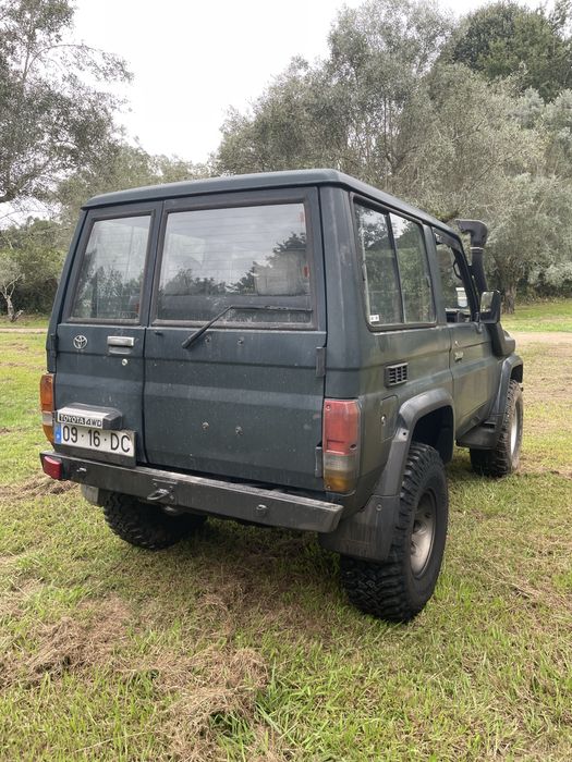 Toyota land cruisier kzj 70