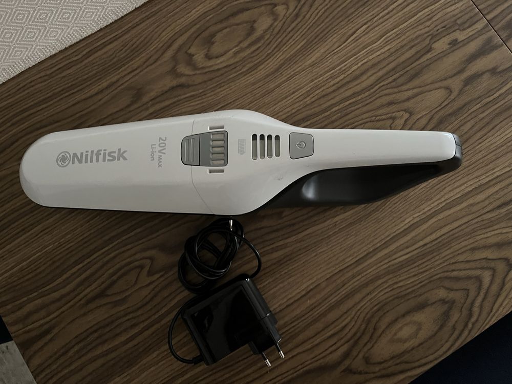 Aspirador portatil Nilfisk 20v