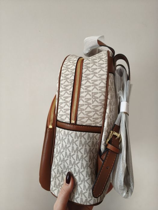 Крутезний рюкзак МК !