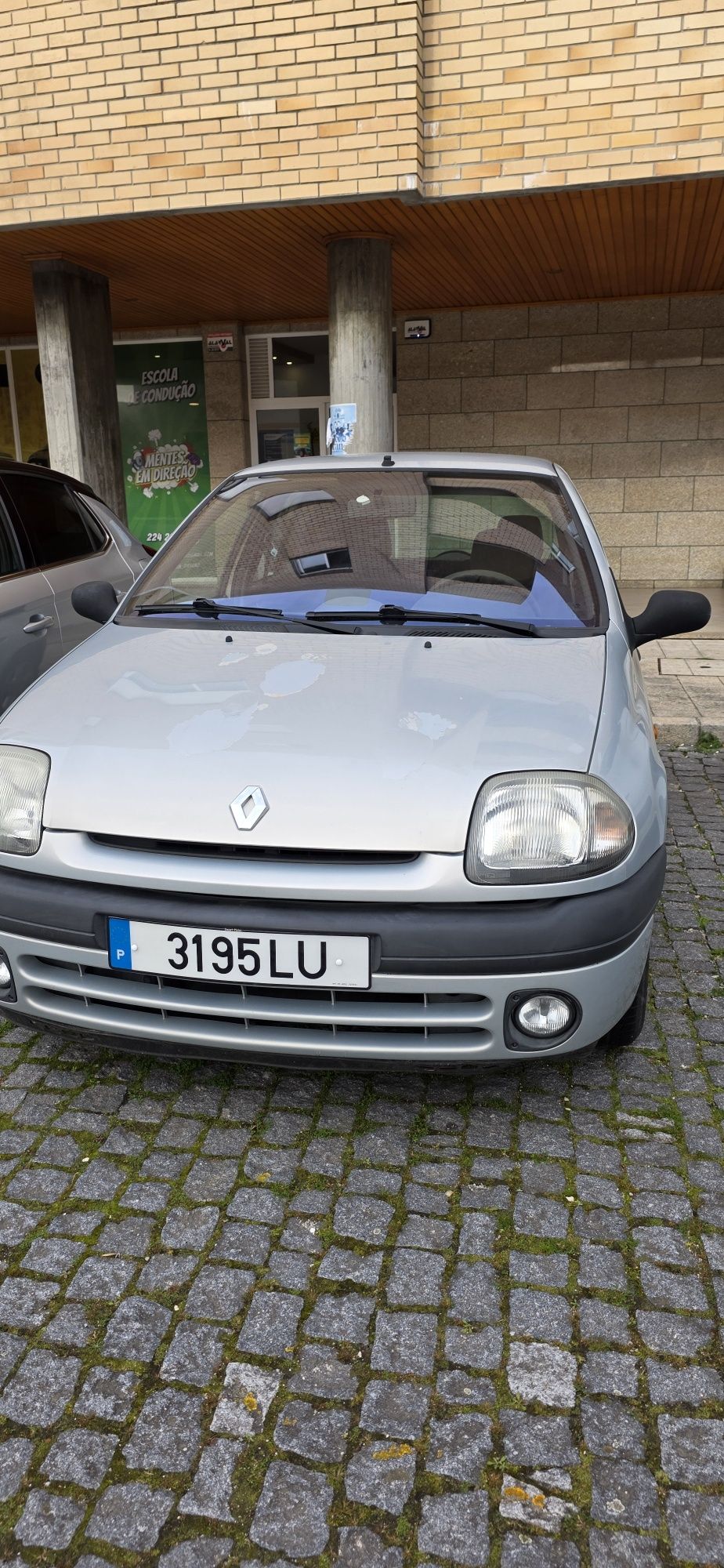 Renault clio 1.2 rt