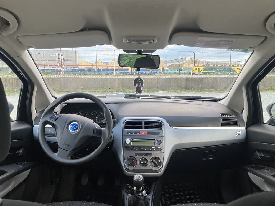 Fiat Punto 1.4 77 koni