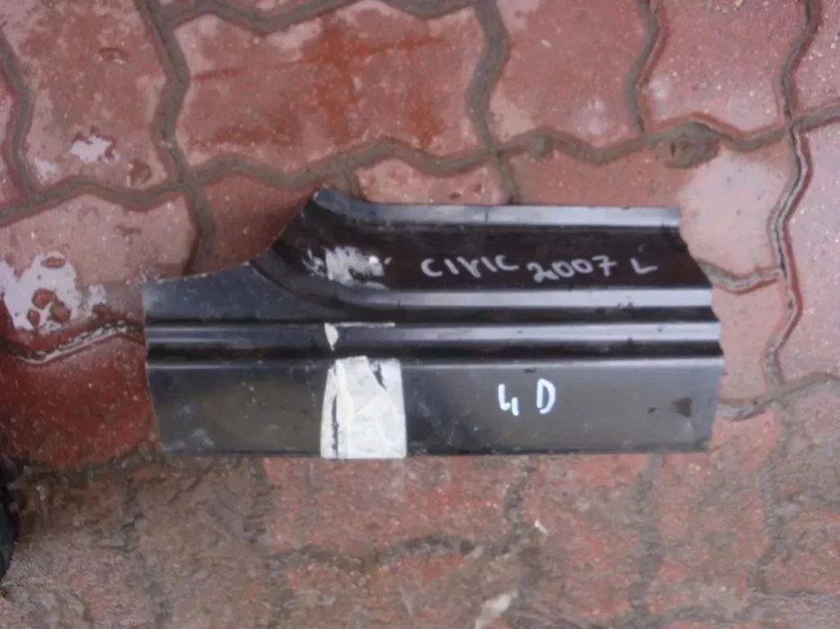 HONDA CIVIC SEDAN 2006- słupek próg poszycie bok