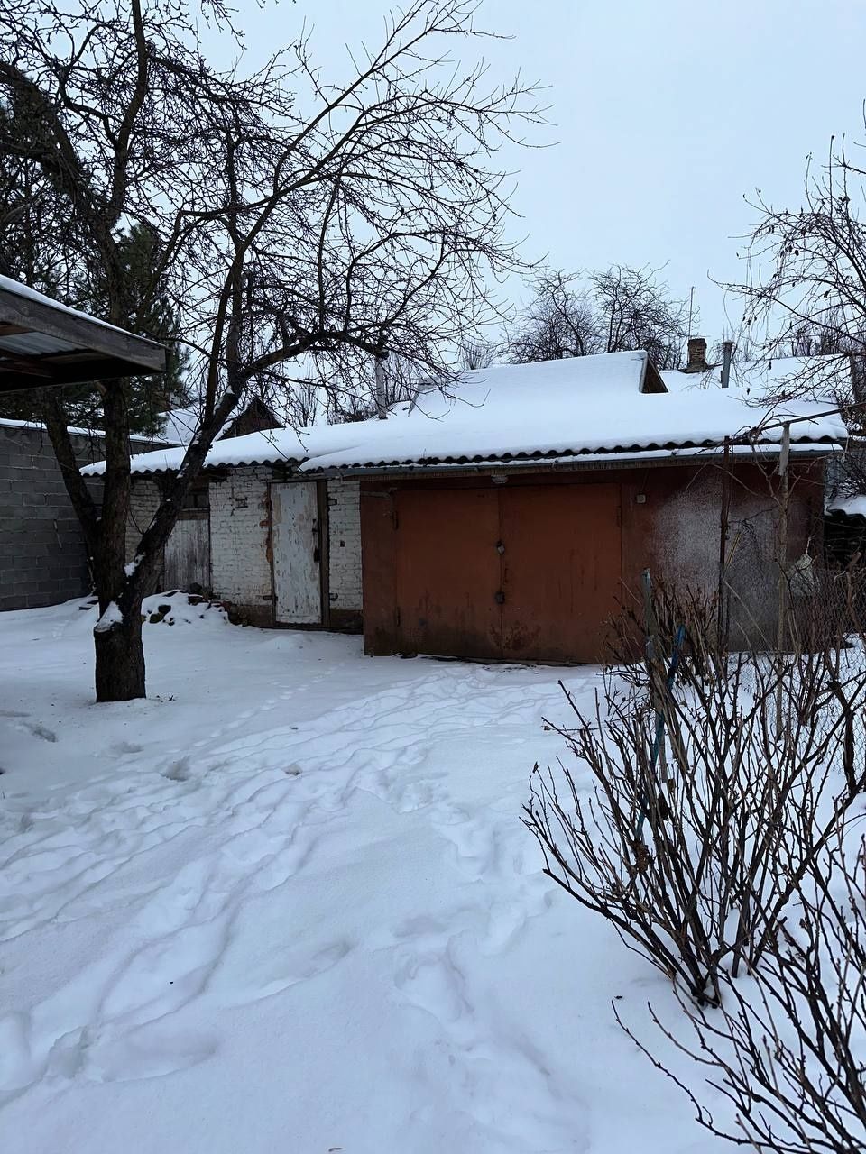 Будинок, вул. Європейська, ресторан Сад