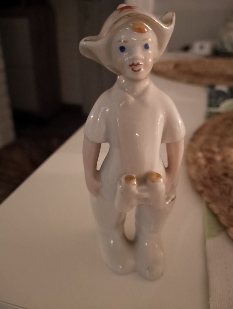 Stara porcelana , chłopiec