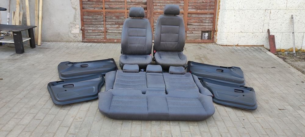 Audi A4 B5 2.5 Q Kombi Lift Zestaw Foteli Bez Grzania z Boczkami Drzwi