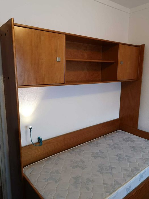 móvel com cama de solteiro