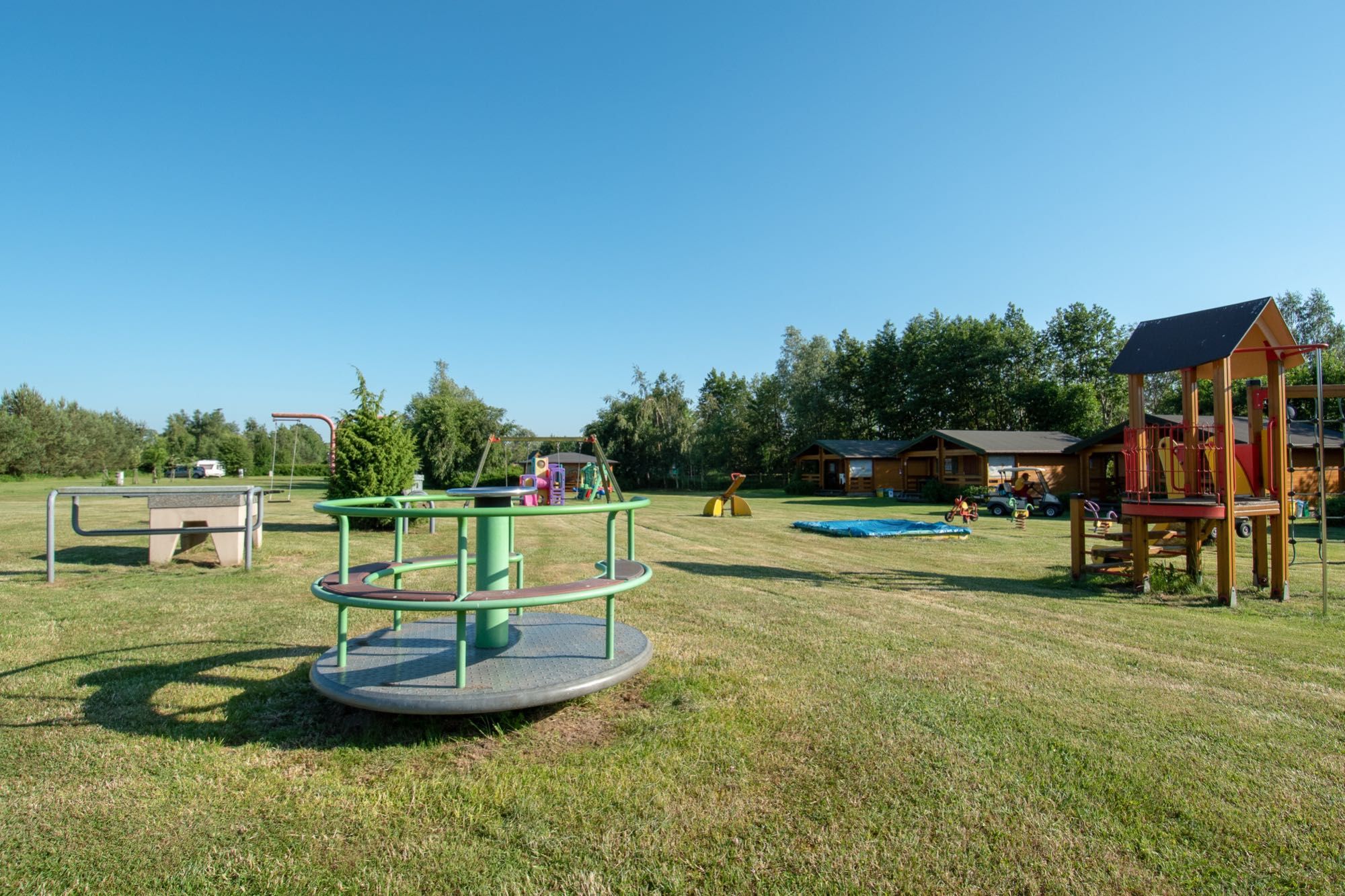 Domki letniskowe   nad morzem, podgrzewany basen plac zabaw siłownia