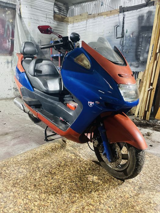 Макси-скутер 150