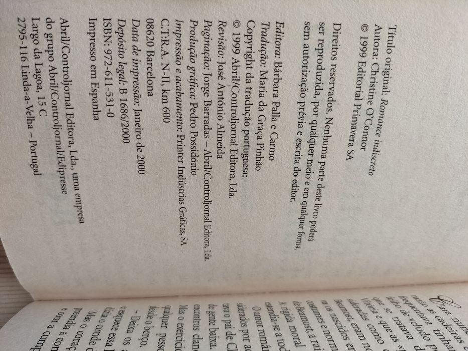 Livro "Romance Clandestino"