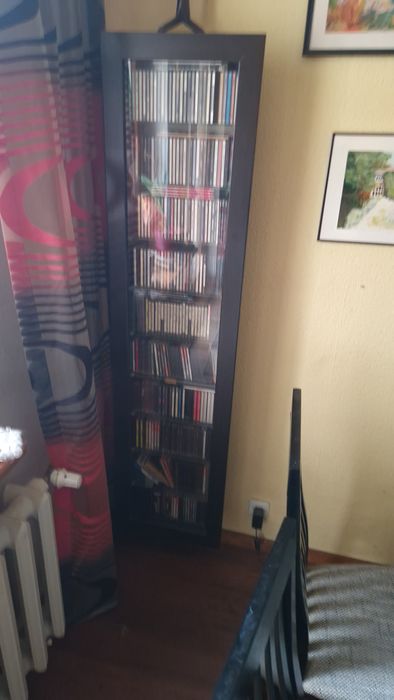 Meblościanka  stan idealny plus około 300 CD