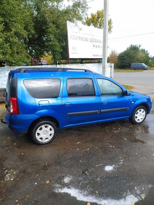 Dacia Logan MCV , Laureat,  2011, diesel