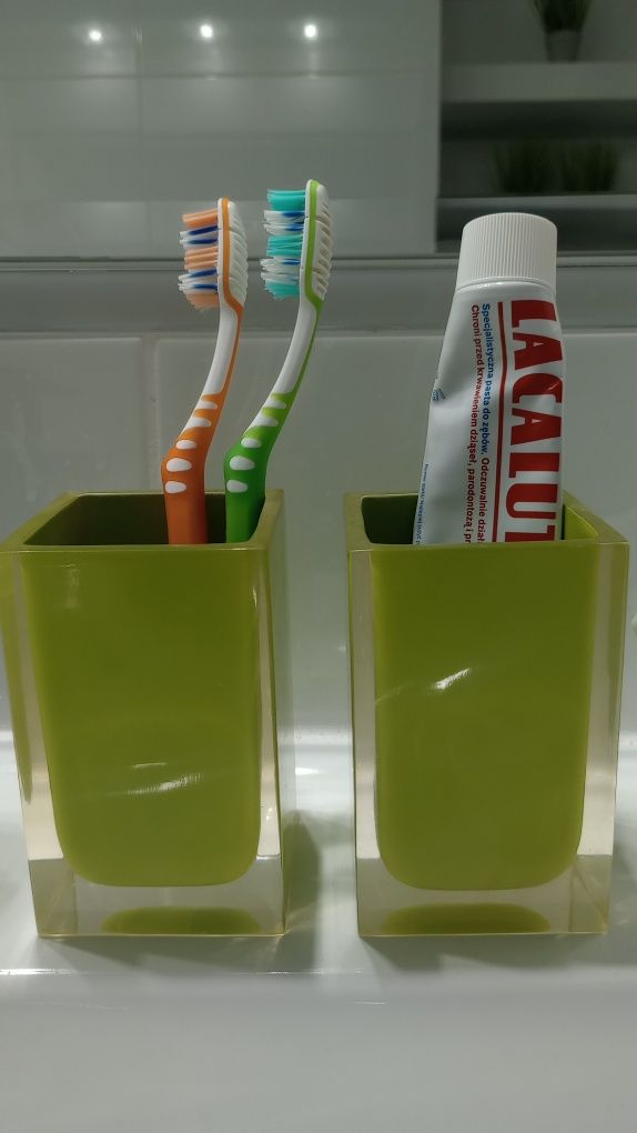Zestaw pojemników 2 szt.