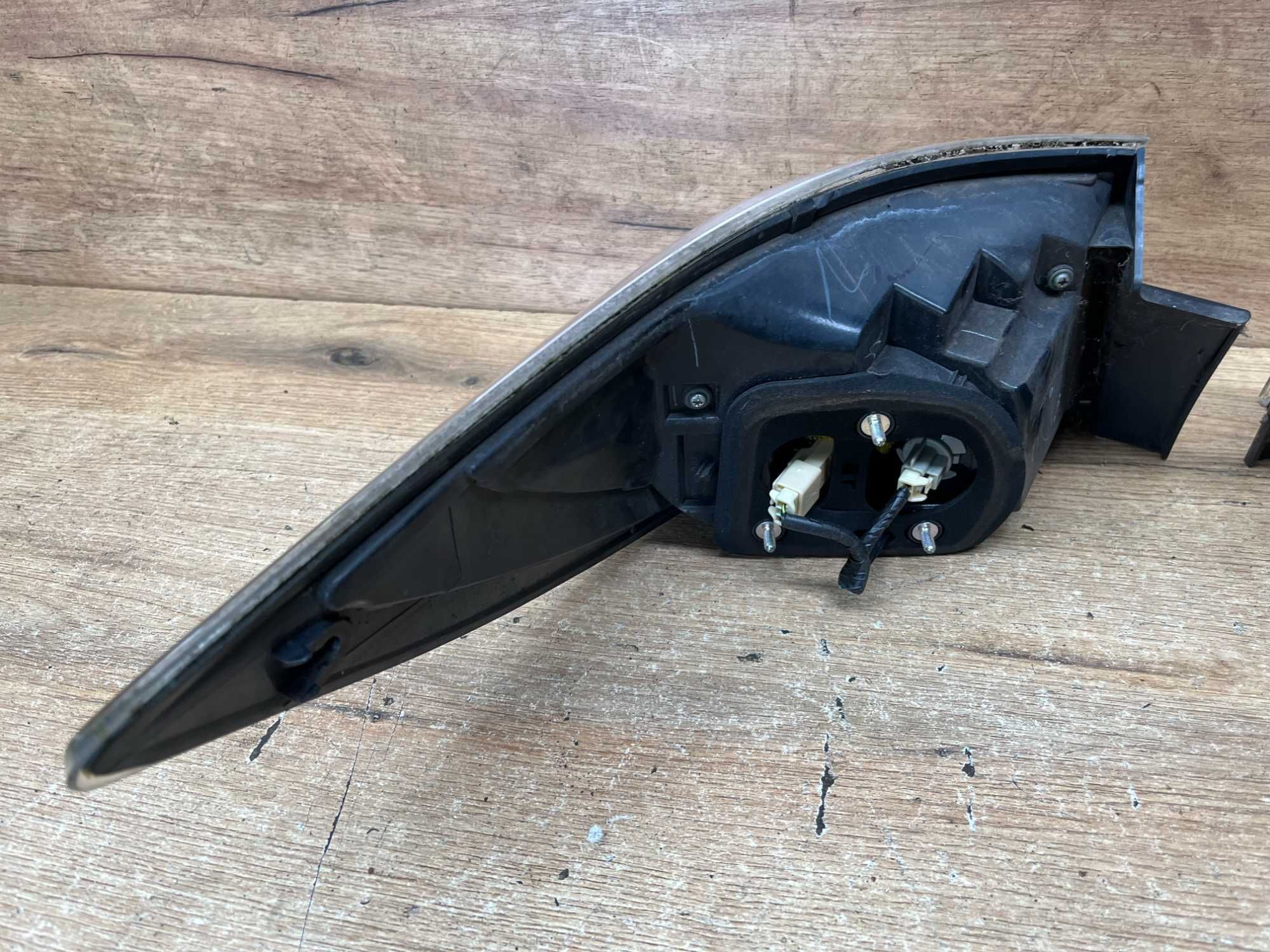 Lampa/reflektor tylny lewy prawy Mazda 6 Kombi