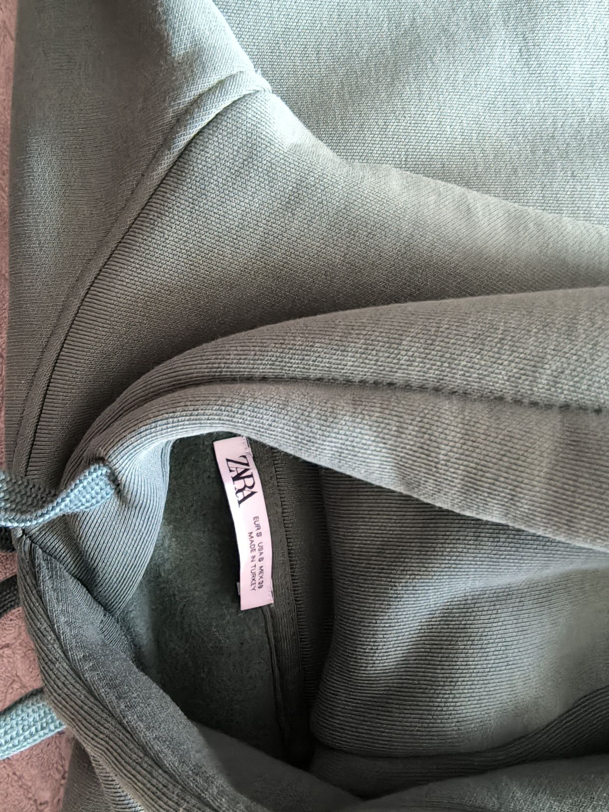 Sweat nova com carapuço