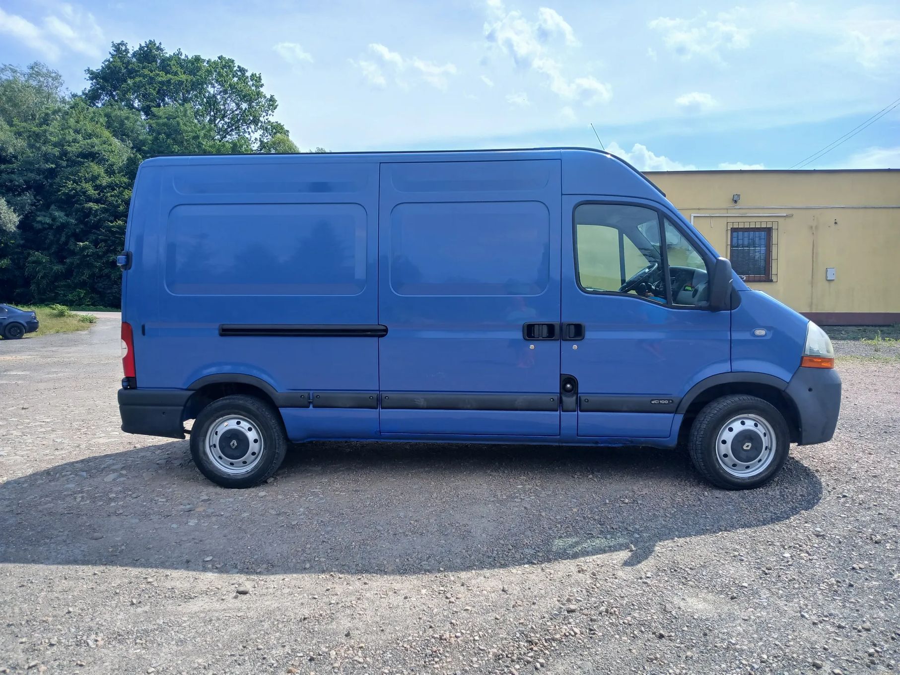 Renault Master II L2H2 2.5DCI 100KM  FV23% salon Polska od 1 wł niski przebieg 14633 zł NETTO