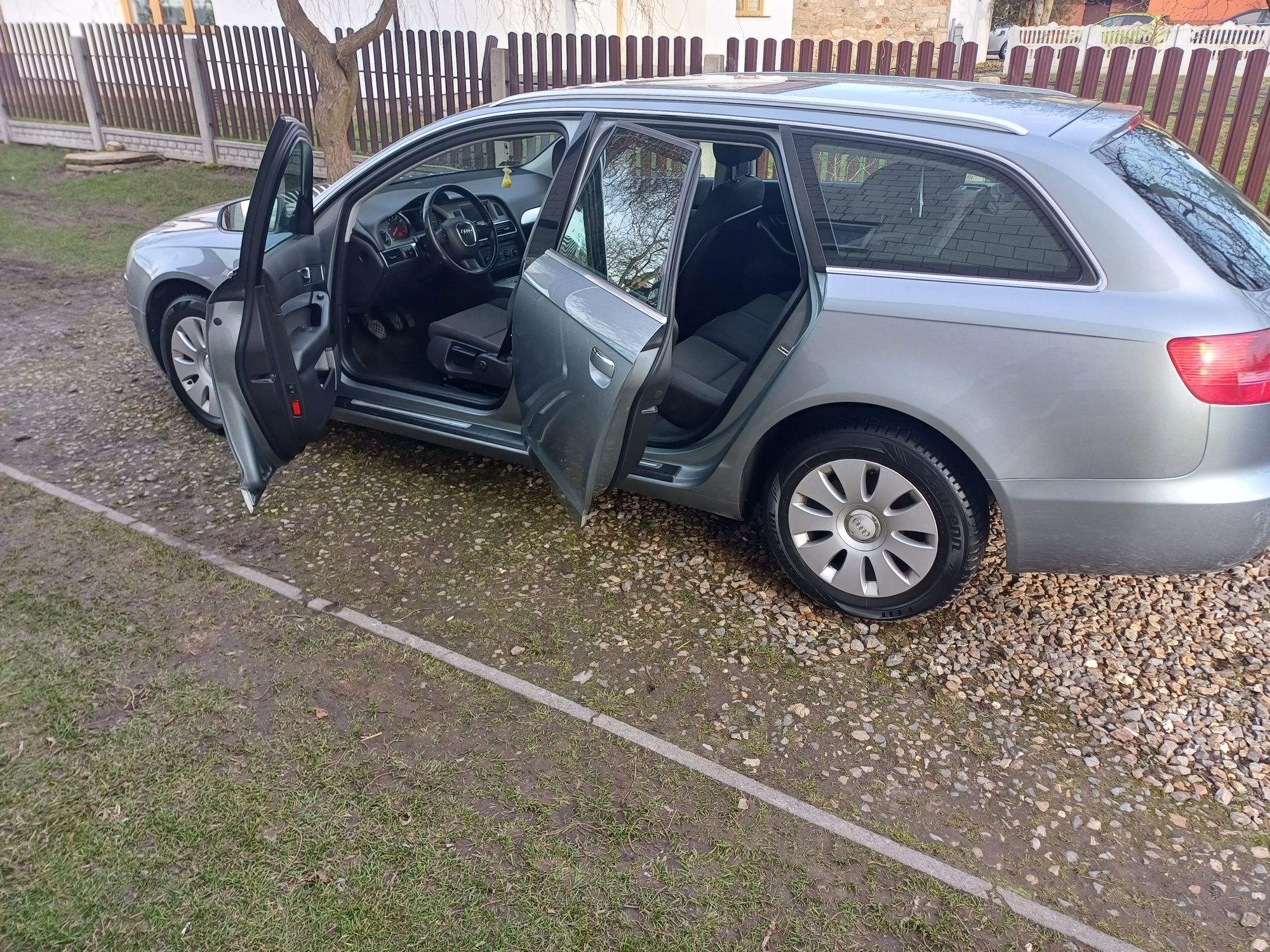 AudiA6C62008 benzyna